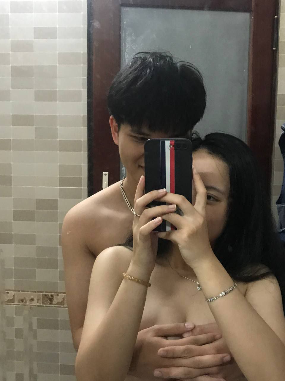 ...Các cửa hàng thời trang Châu Âu, Châu Mỹ, Nhật Bản và Hàn Quốc ở Khu 1 và Khu 2 được chơi trực tuyến - Các cửa hàng thời trang Châu Á, Châu Âu, Châu Mỹ, Nhật Bản và Hàn Quốc...
